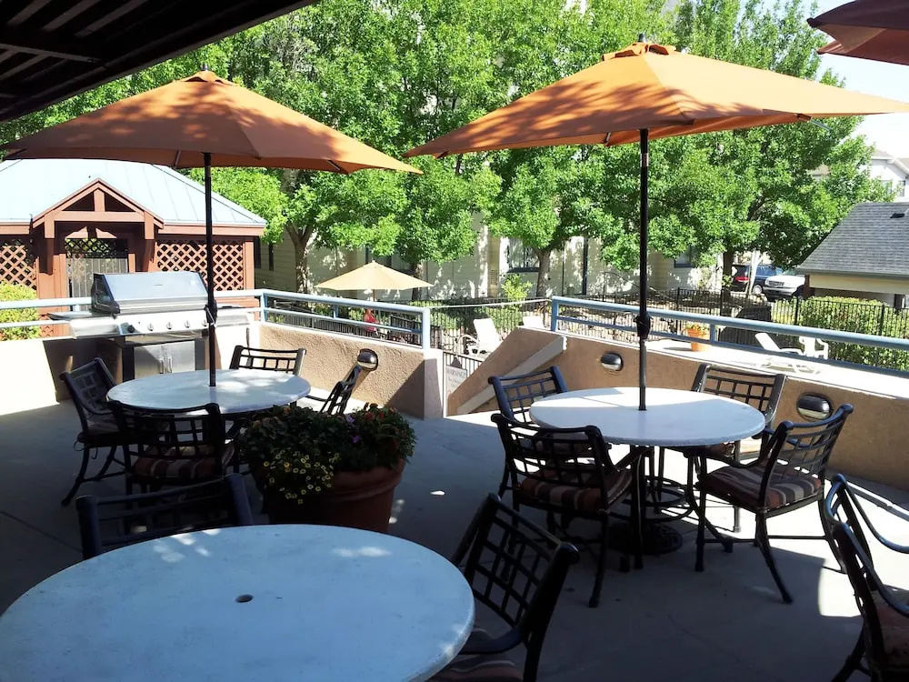 The Commons Hotel & Suites - Denver Tech Center
