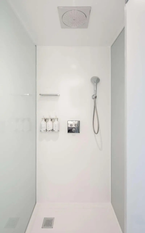 Premium Double room (full double bed)