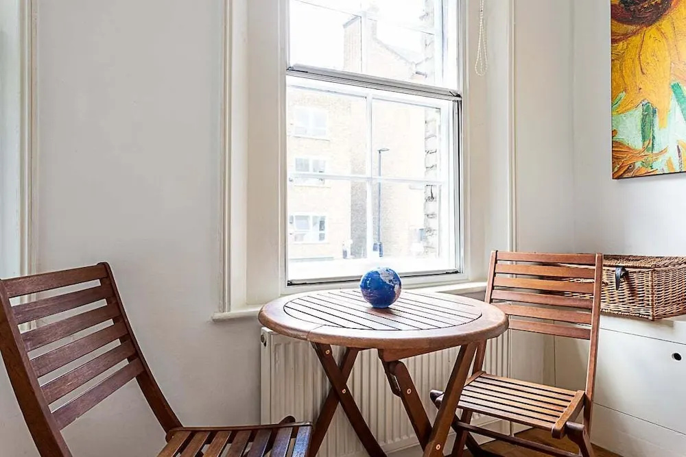 Farringdon Leo Loft