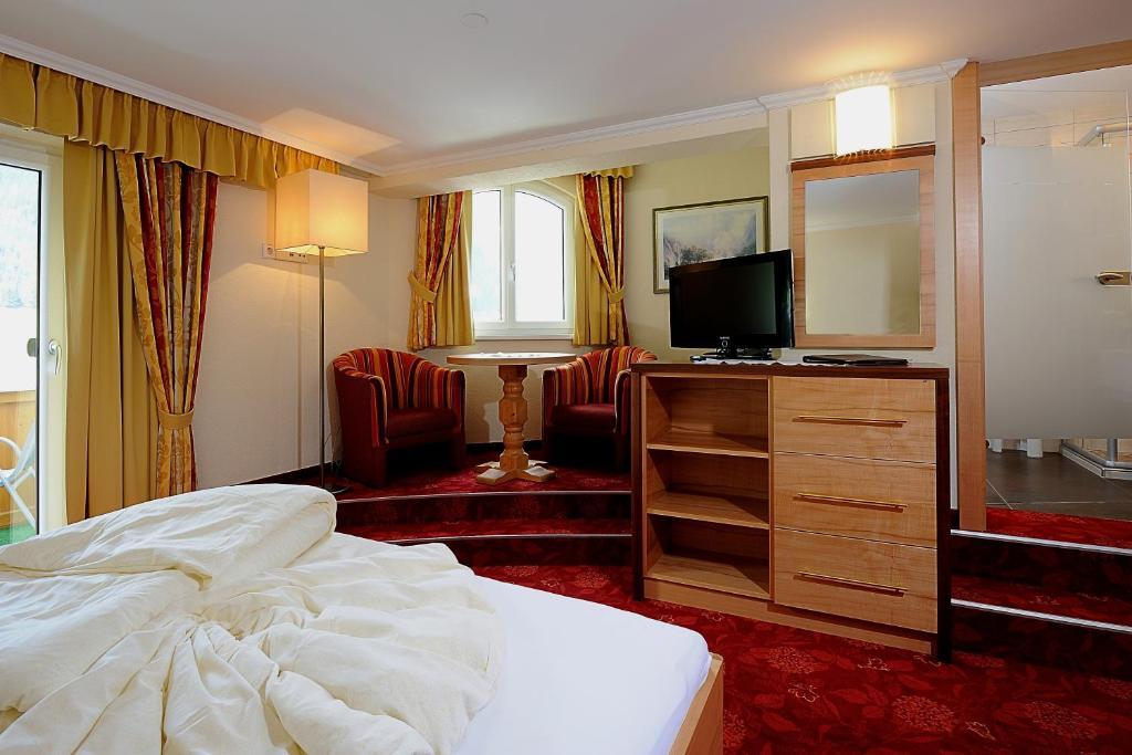 Hotel Alpvita Piz Tasna by null