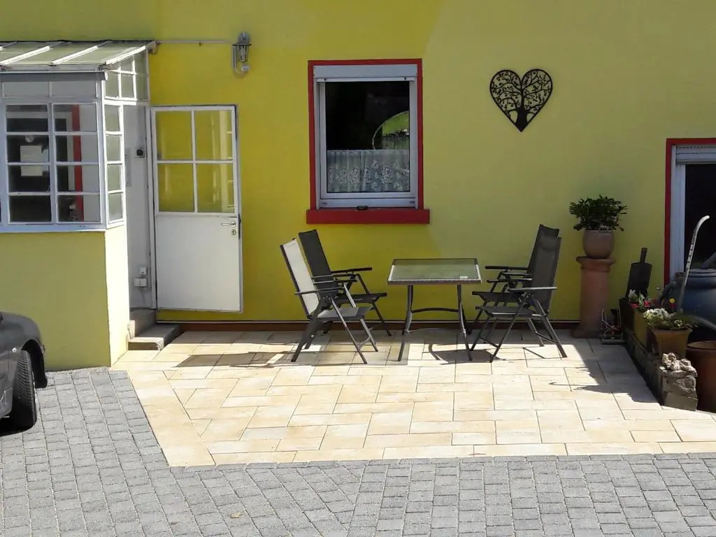 Apartment with garden view