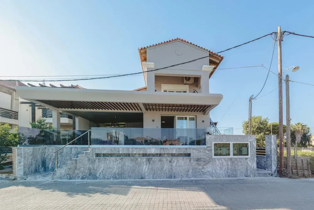 Seaside Nest in Kourouta Steps From the Beach