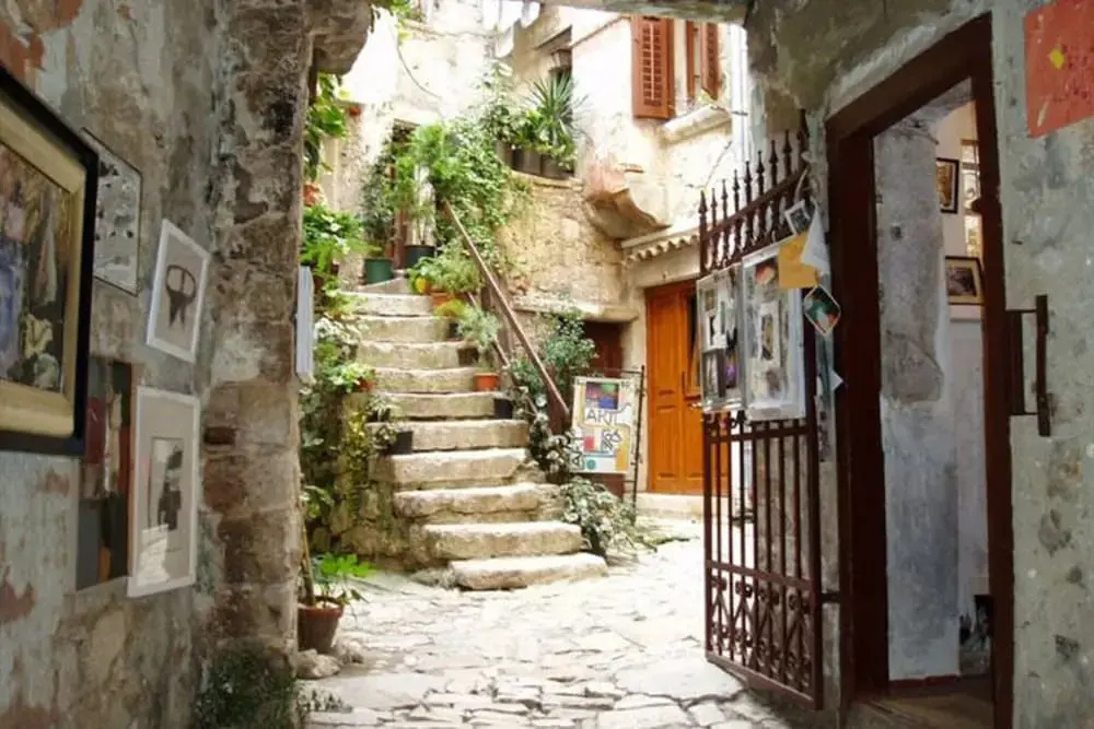 Rovinj Seaside Apartment for 3