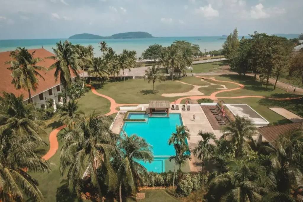 The Nouveau Chumphon Beach Resort & Golf