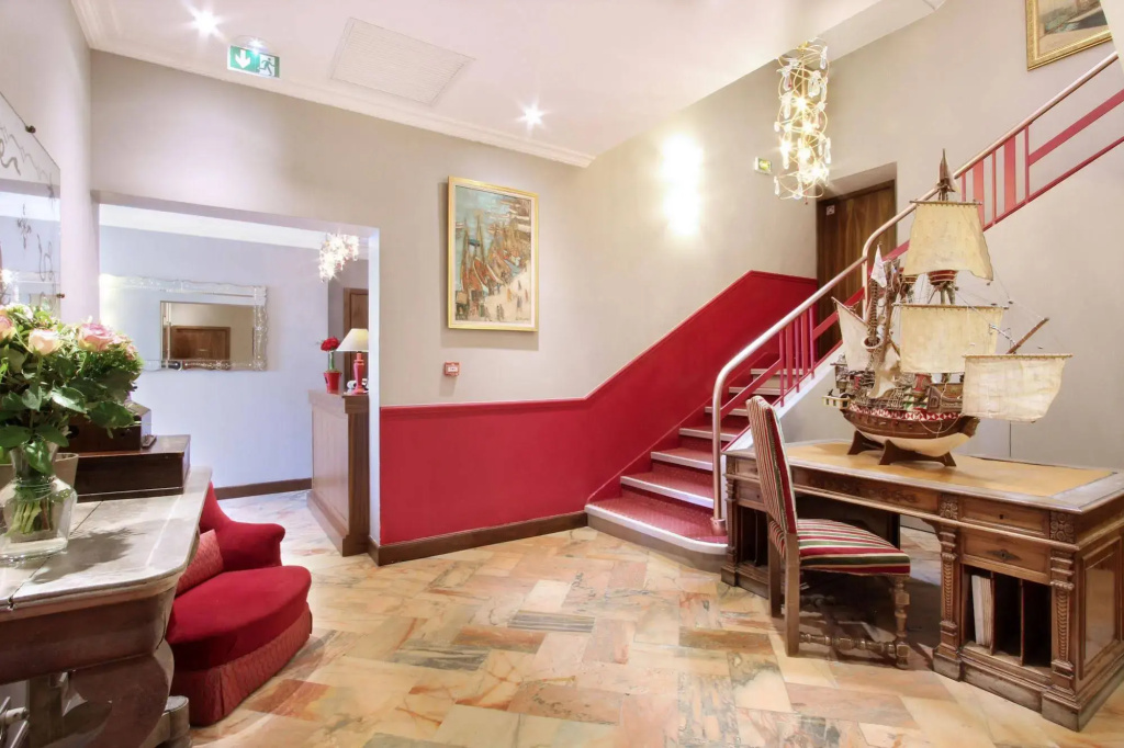 Hotel photo 13