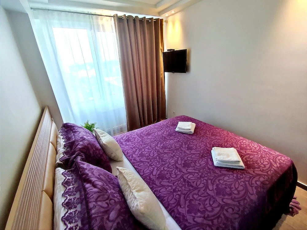 Апартаменты 2BR&LIVING center city CHISINAU — фото
