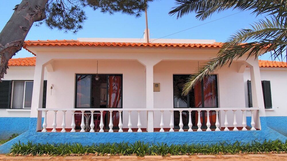 Spacious Family Villa Only 200M From The Golden Beach Villa Mary