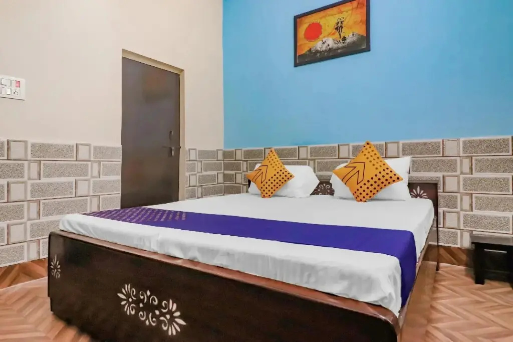 R N Residency by OYO Rooms