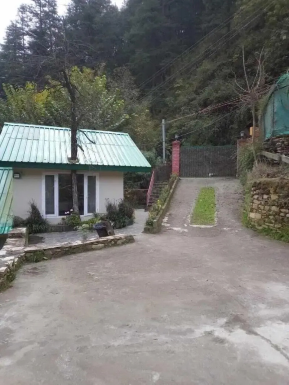 Asaka Himalayan Inspiration lodge Kasol