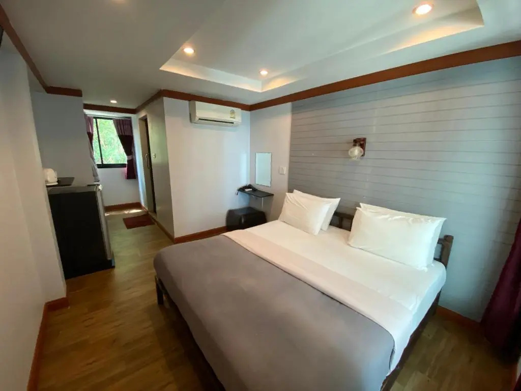 Superior Double room (full double bed)