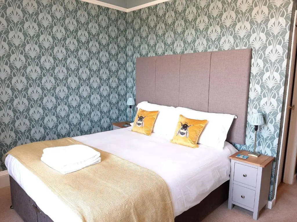 Standard Double room with sea view (full double bed)