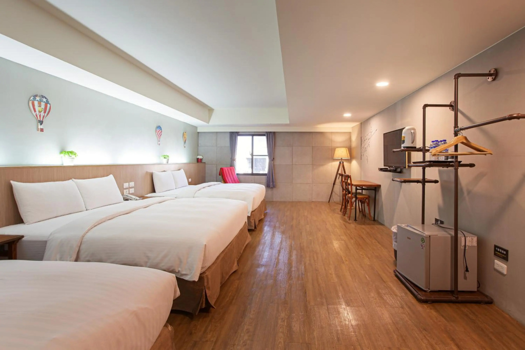 Tourism Inn — 4