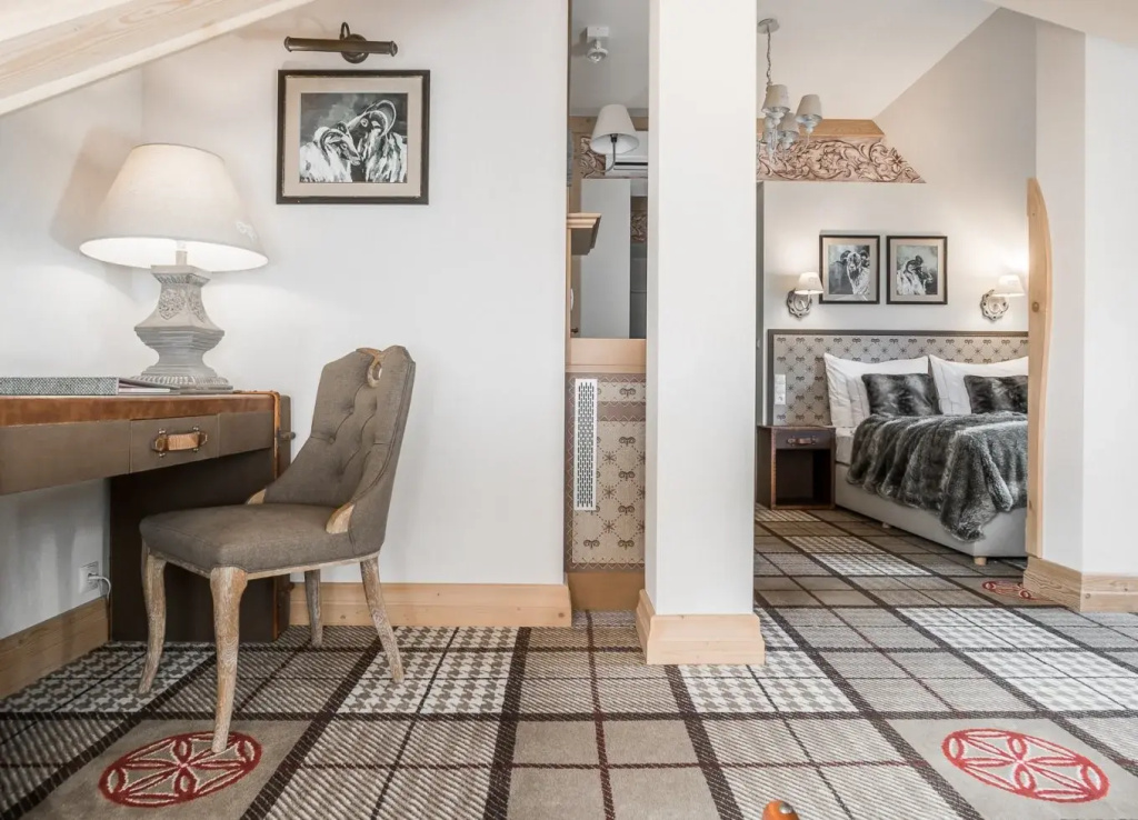 Premier Double room (full double bed)