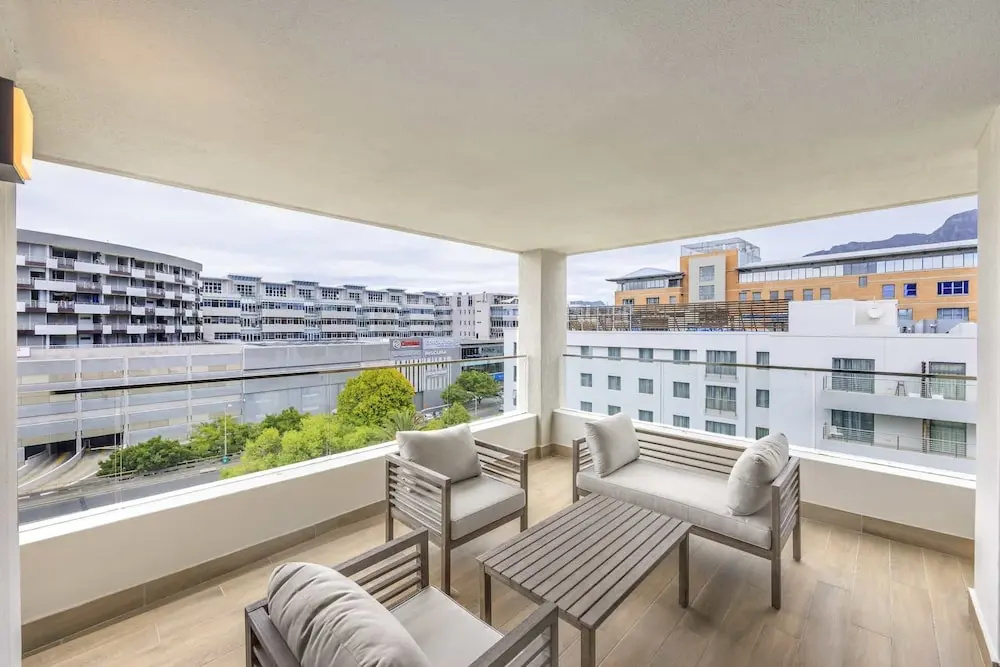 Balcony & Terrace
