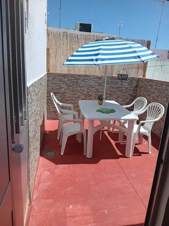 Casa en Conil centro con terraza