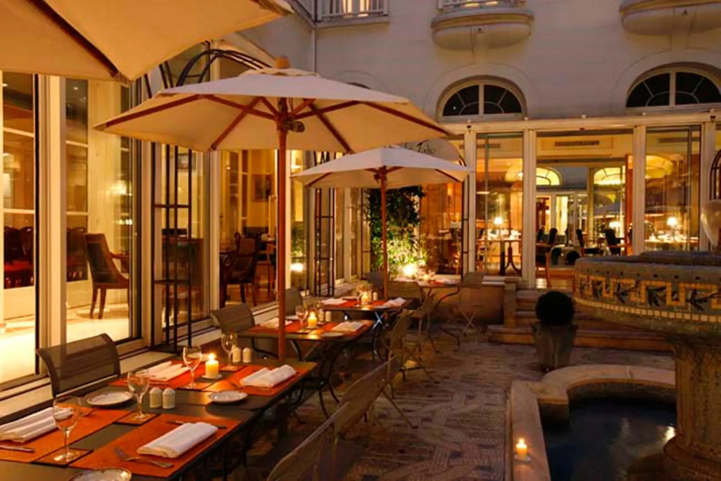 Hotel California Champs Elysees 14