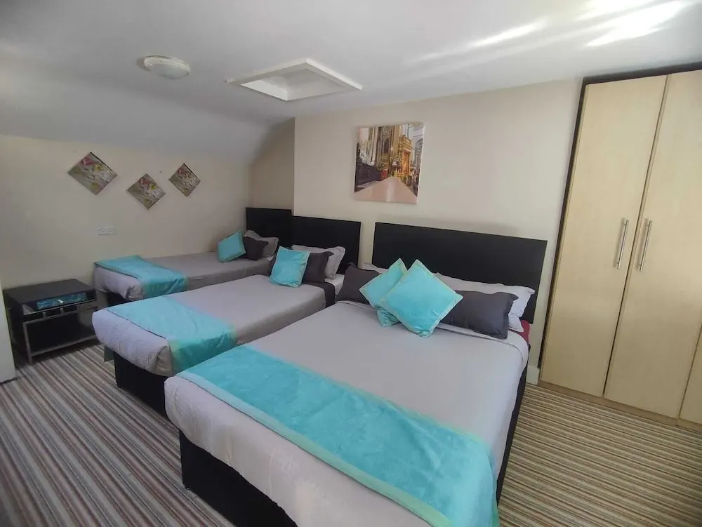 Deluxe Quadruple room
