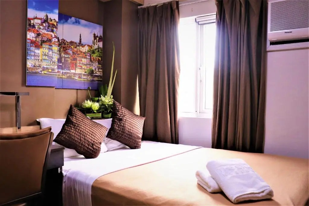 Standard Double room (full double bed)
