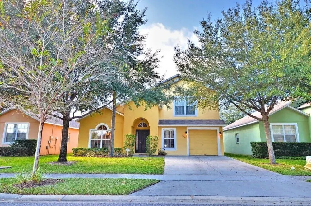Gorgeous Silver Creek 5 Bedroom Home