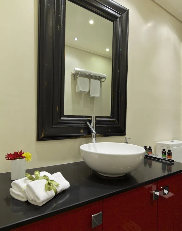 Superior Double Suite (full double bed)