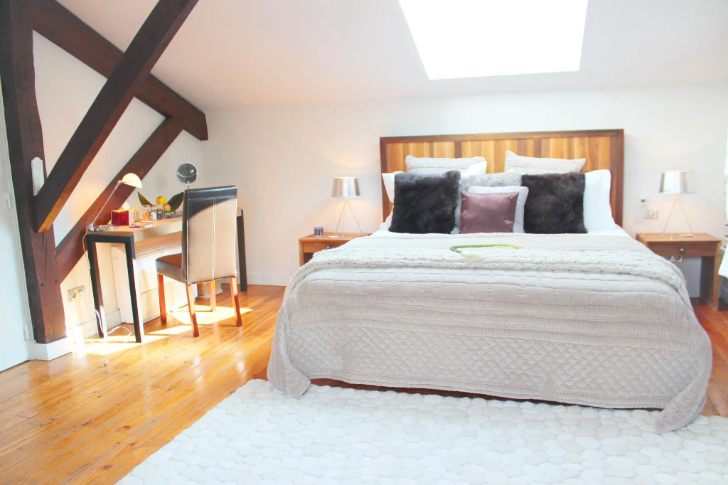 Superior Double room (full double bed)