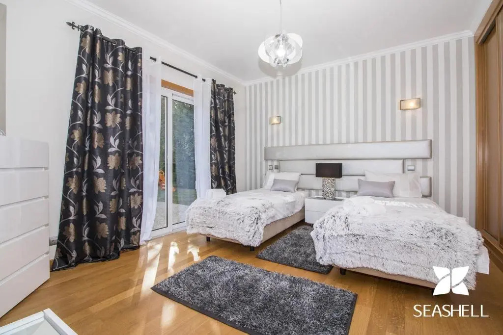 Deluxe Villa