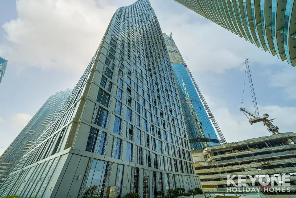 KeyOne - 1BR in Cayan Tower