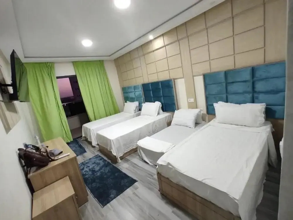 Deluxe Quadruple room