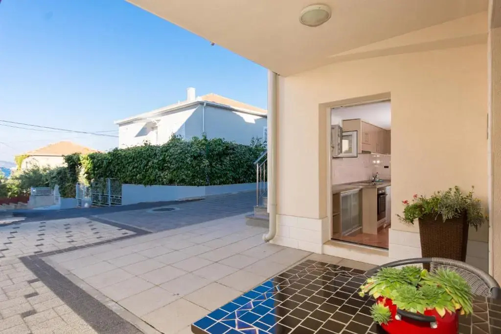 Apartments Cavar