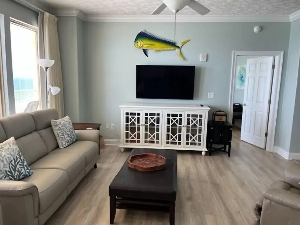 Wondrous Oceanfront Condo with Free Poolside WiFi - Unit 1105 by RedAwning