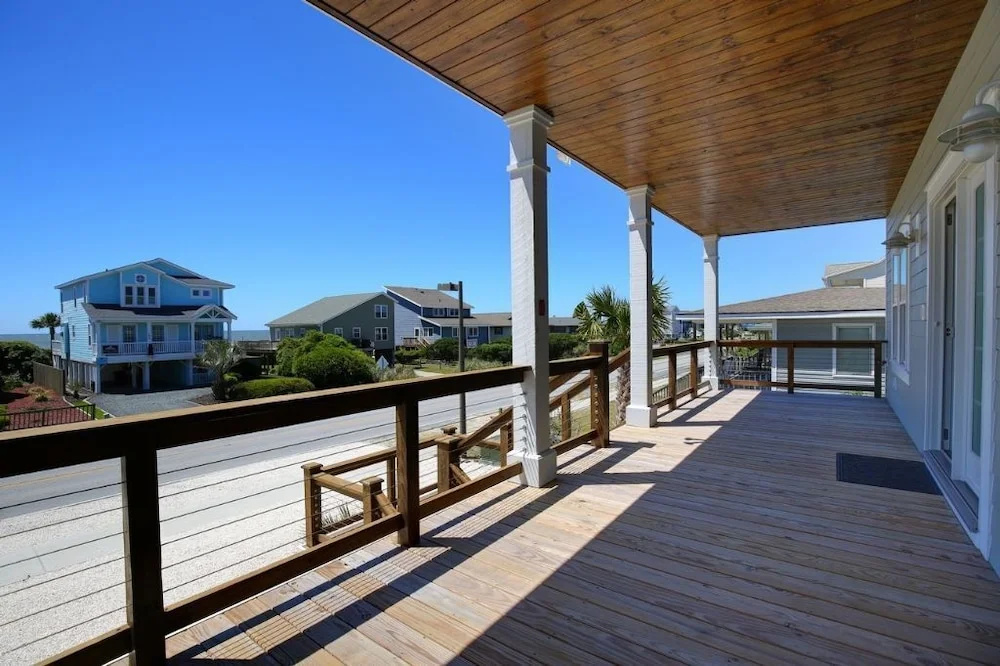 Absolute Paradise 5 Bedroom Home by RedAwning