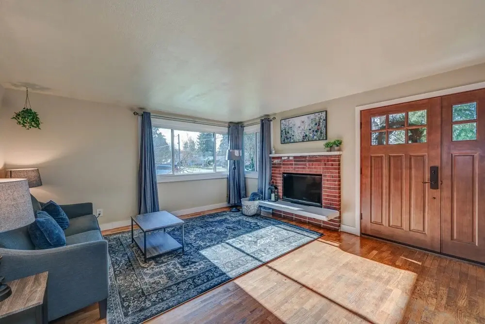 Renton Oasis: Relaxing 3br Home W/ Great Outdoor! 3 Bedroom Home by RedAwning - фото 17