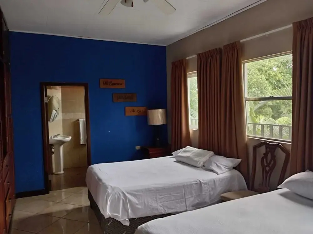 Economy Quadruple room