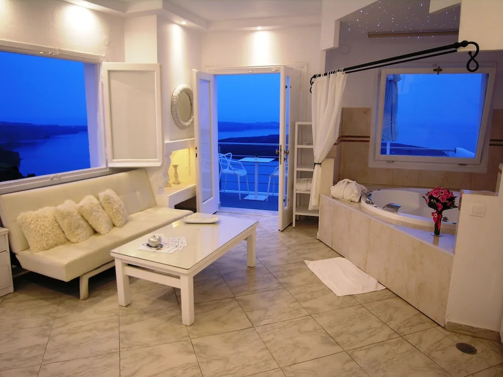 Suite with balcony and with sea view