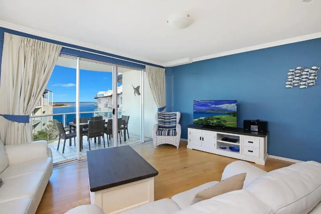 3 Bedrooms Penthouse Apartment with partial view