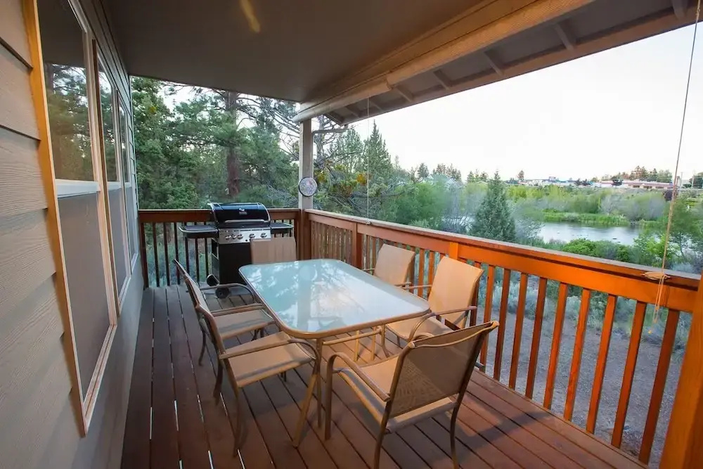 4 Bedrooms Cottage