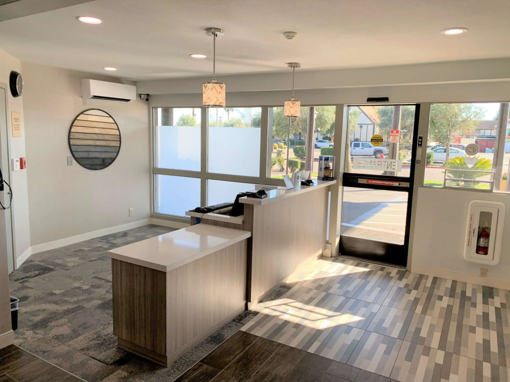 Lobby & Reception