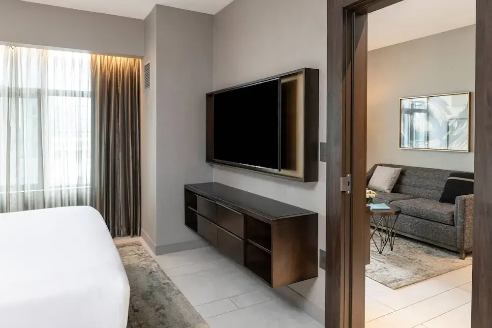 1 Bedroom Suite