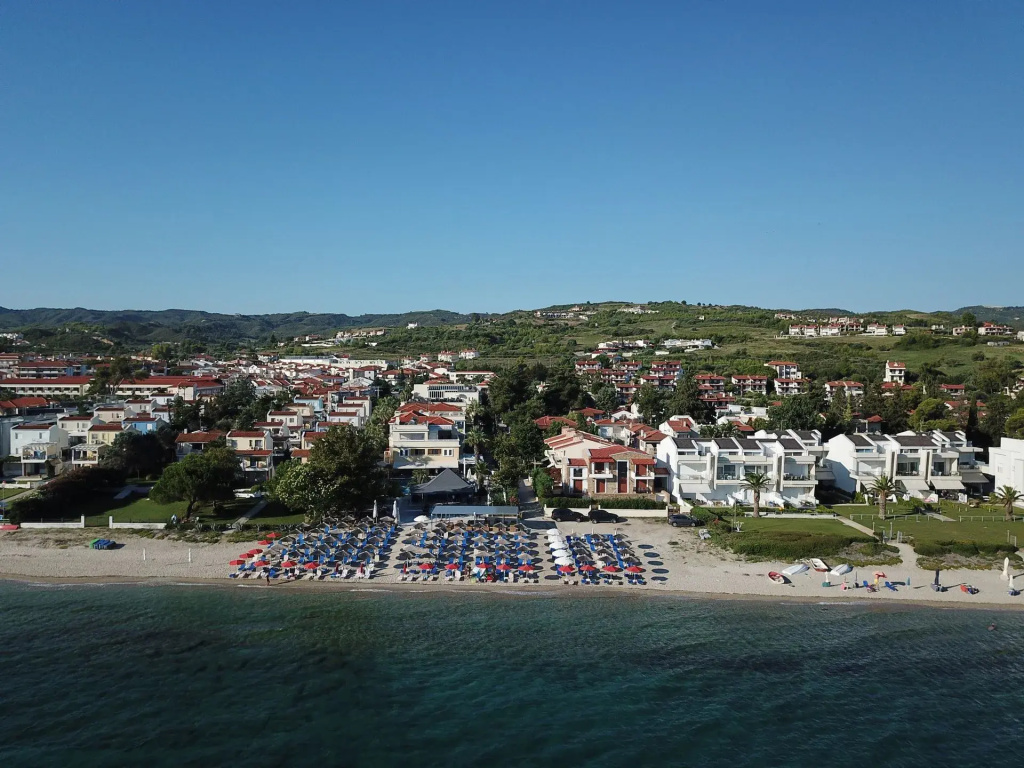 Beach & Waterfront