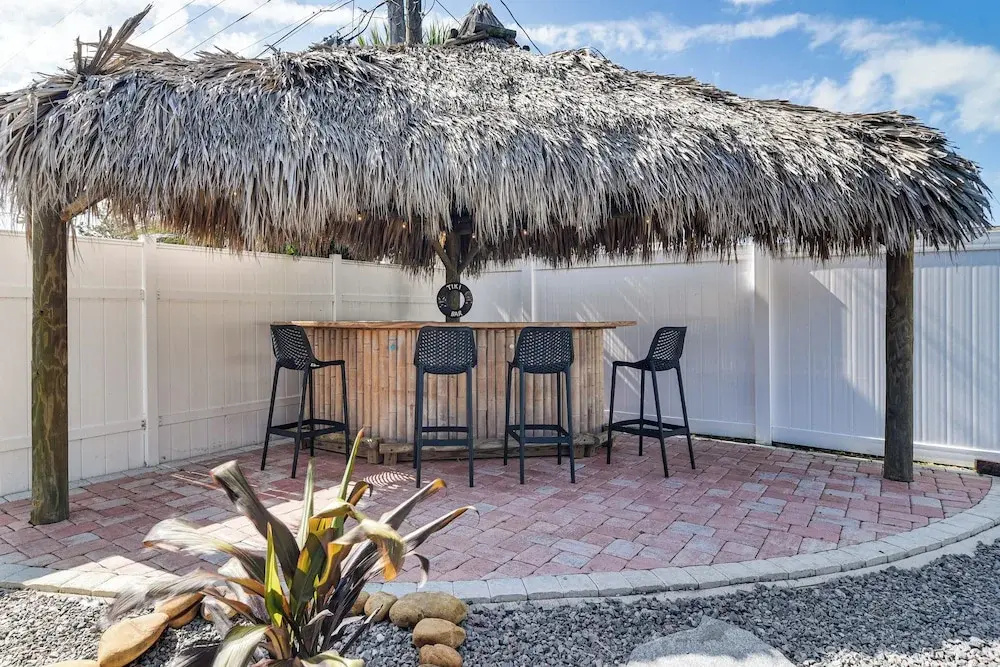 4 Mi to Indian Rocks Beach: Home w/ Backyard Oasis