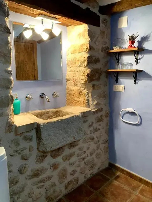 Masia de la Serra de la Cogulla - Chambres