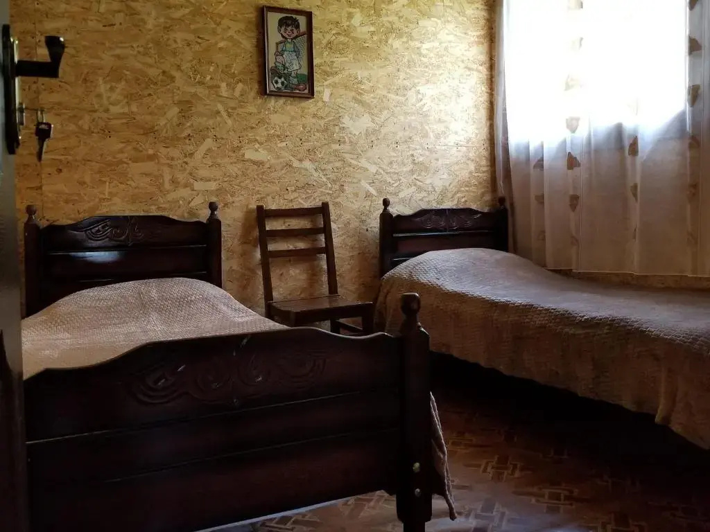 Economy room