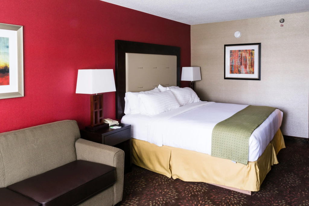 Holiday Inn Express Big Rapids by IHG - Général