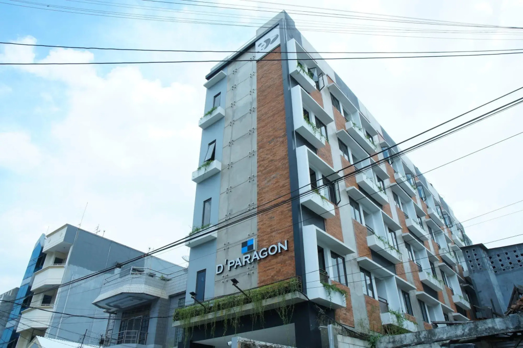 Dparagon Gajah Mada