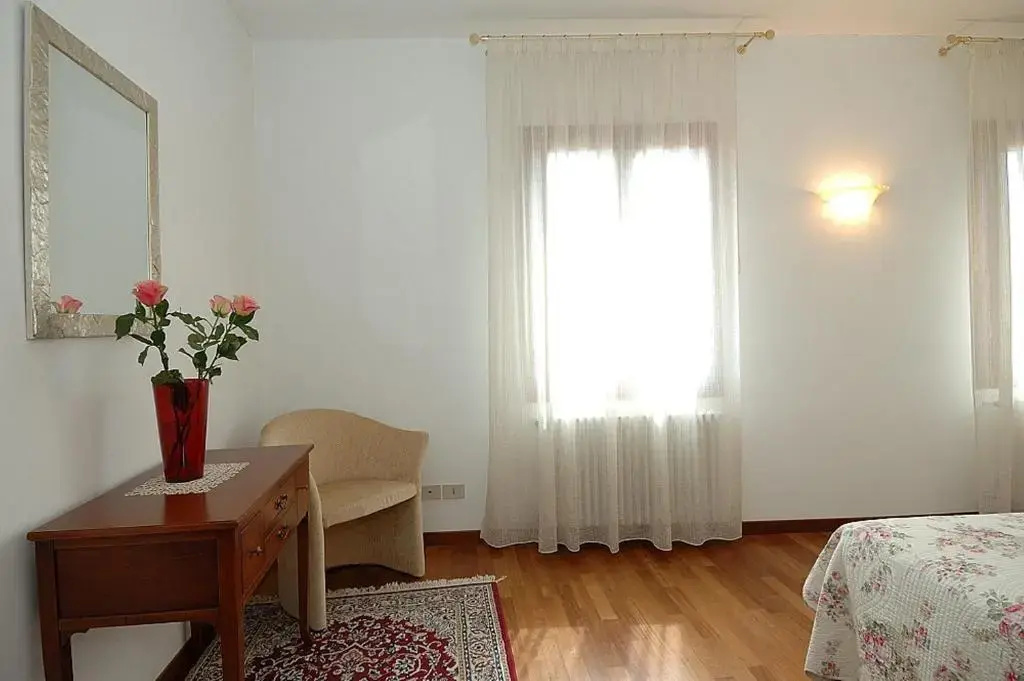 1 Bedroom Apartment with garden view