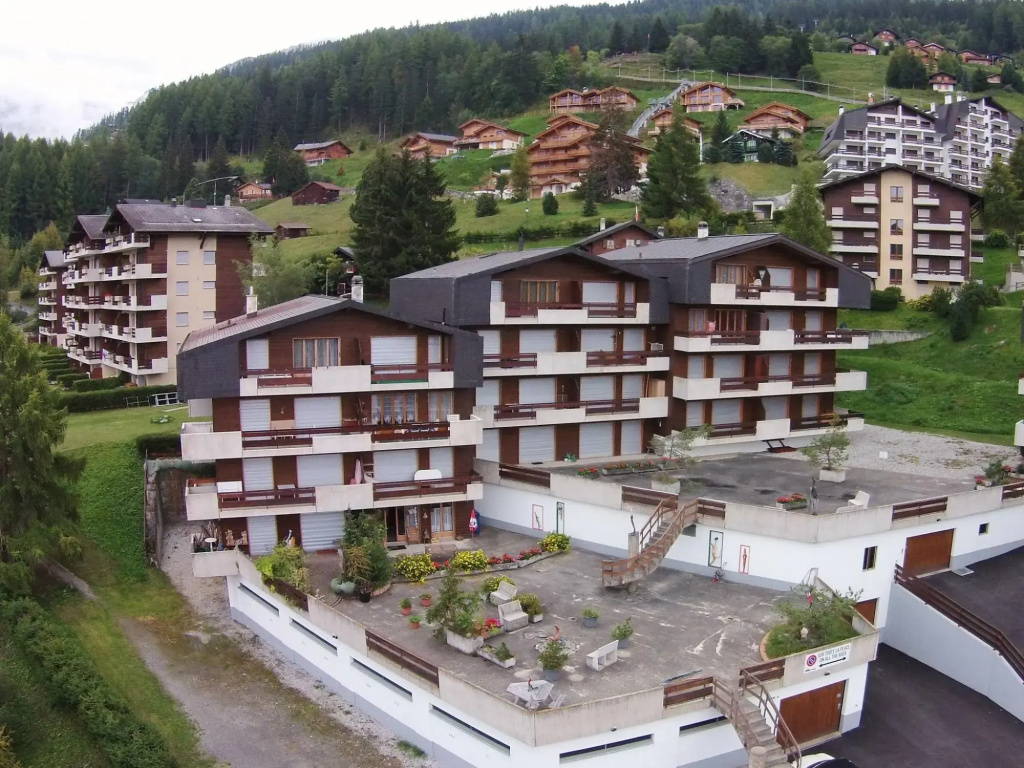 Apartment Only Approx. 60m From the ski Lift