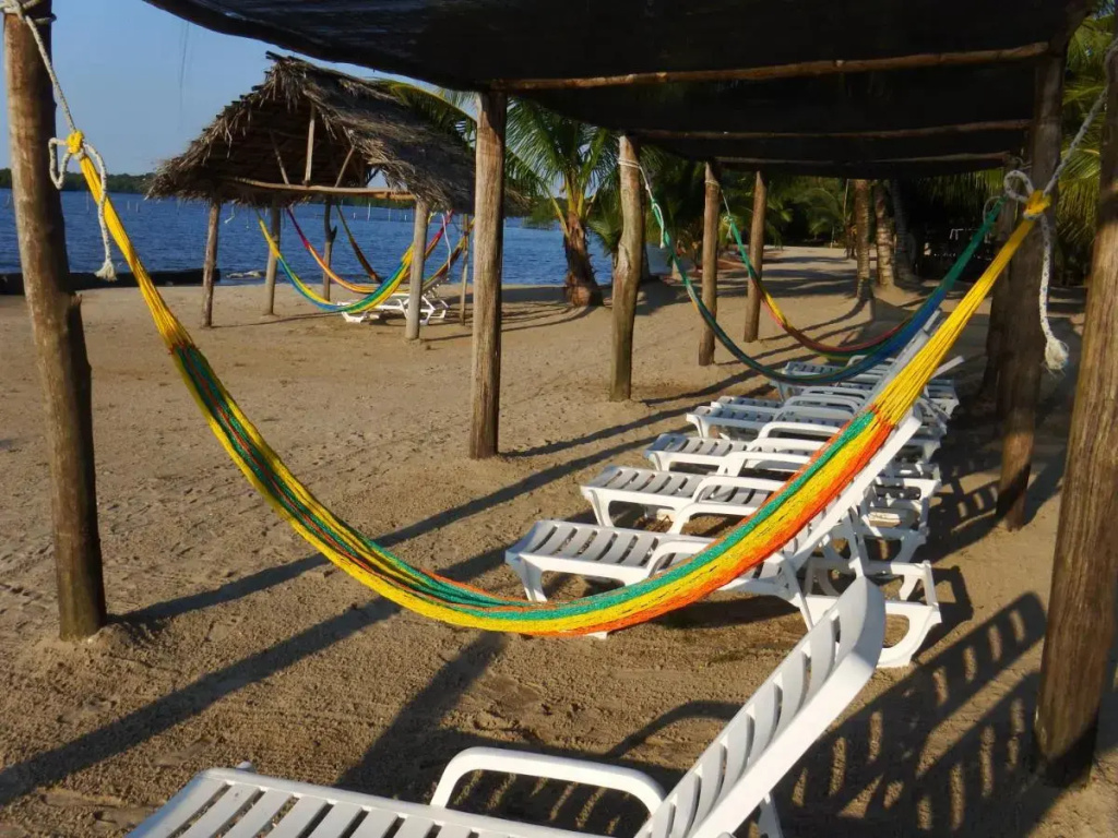 Amatique Bay Hotel - Général
