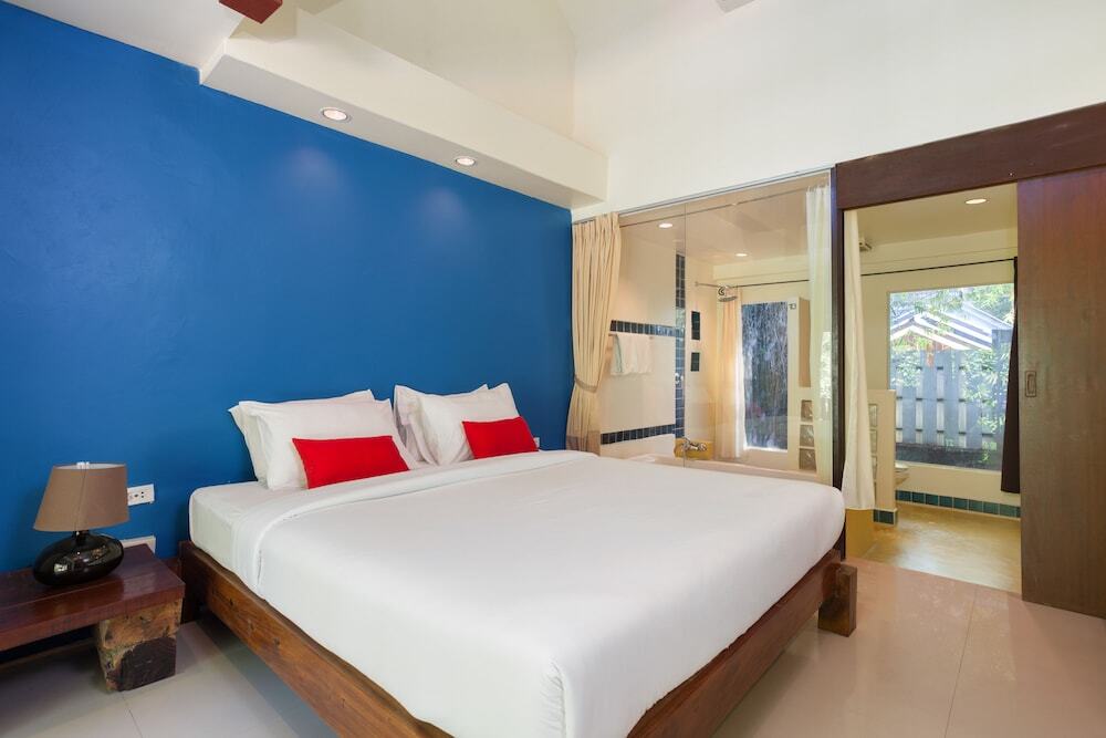 Номер Deluxe в Lima Bella Resort