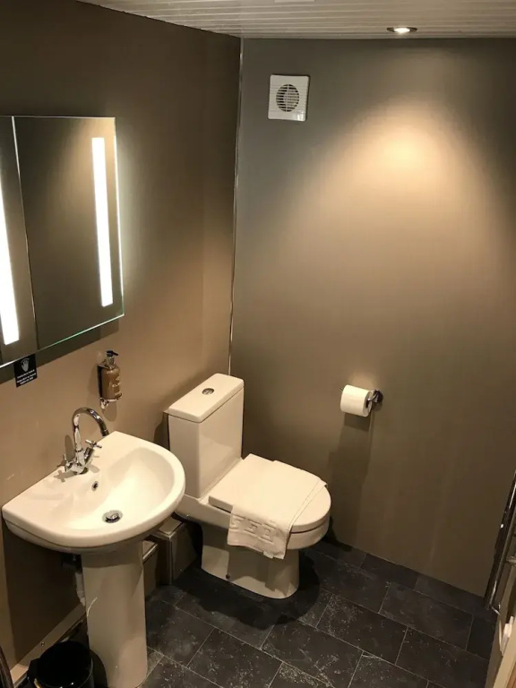 1 Bedroom Deluxe Double room (full double bed)
