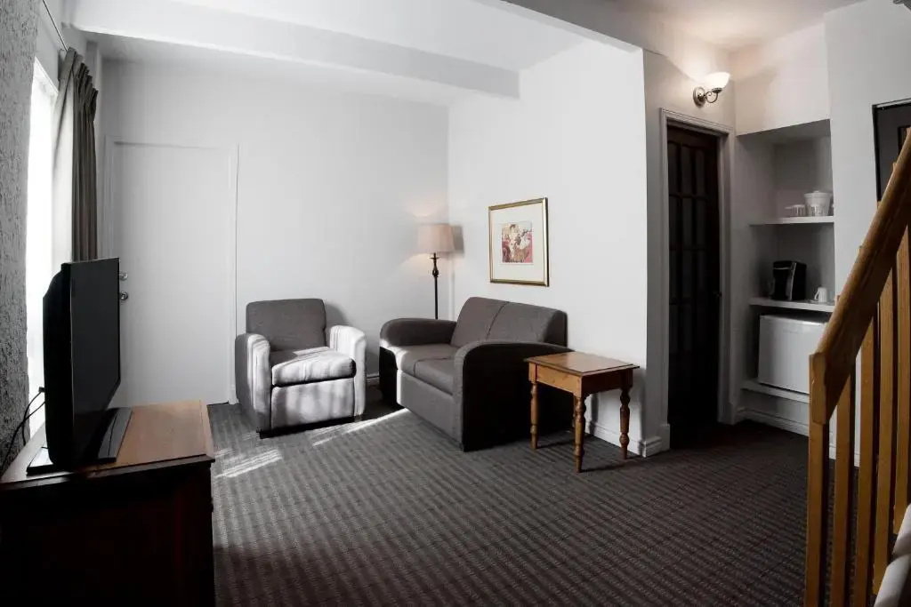 Deluxe Family room
